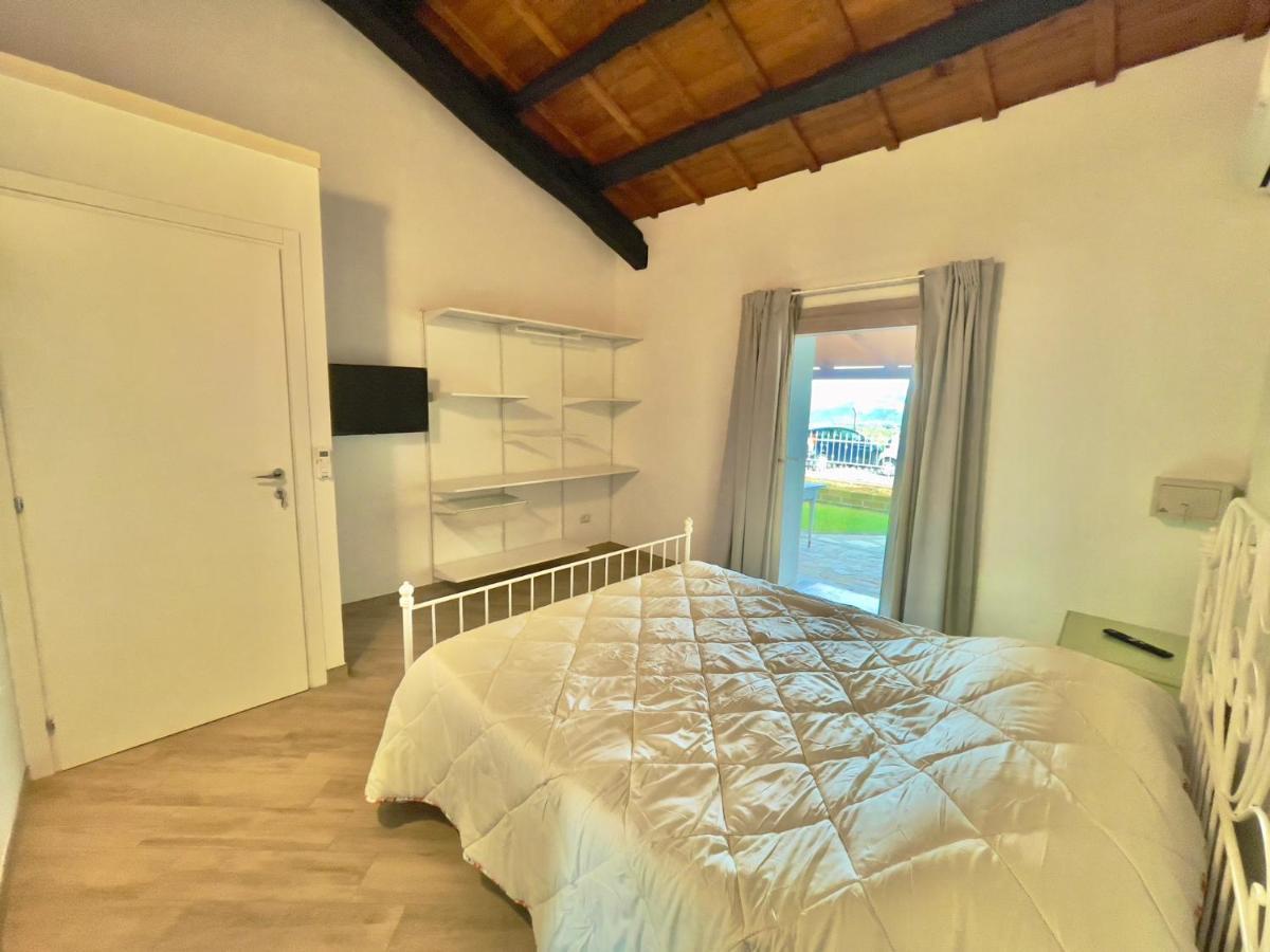Domu Virginia Bed & Breakfast Castiadas Exterior foto
