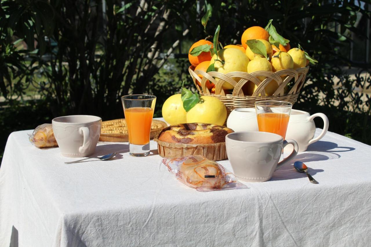 Domu Virginia Bed & Breakfast Castiadas Exterior foto